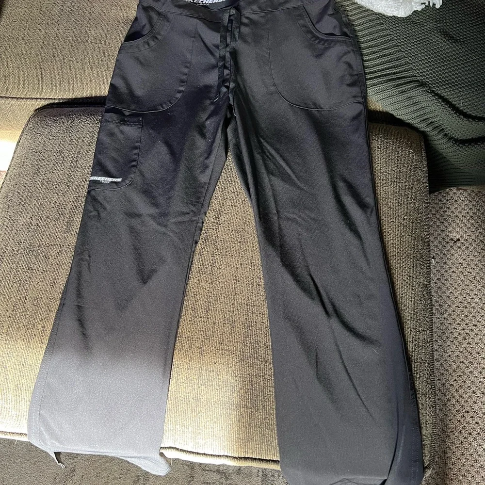 Skechers Women’s Black Scrub Pants - Picture 1 of 7